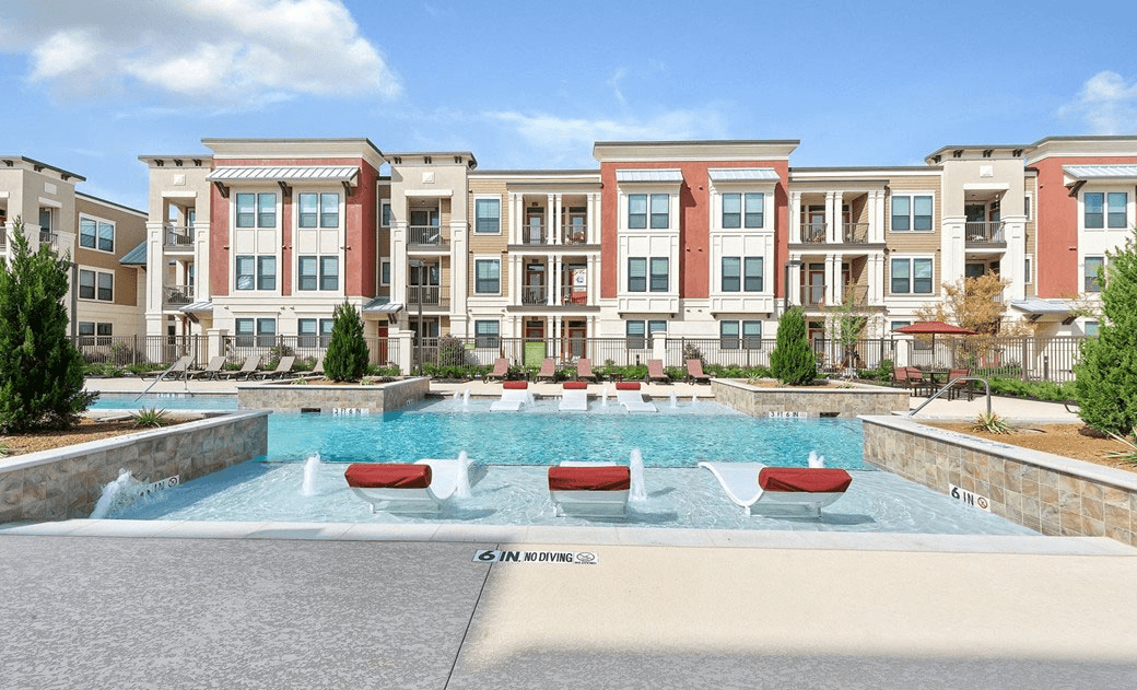 Desarrollo multifamily Class A — Landmark at Denton, Texas